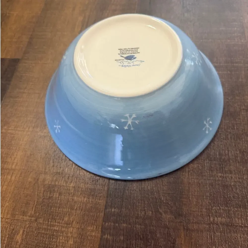 Hidden Valley Snow Valley Snowman Serving Bowl Blue White Winter Pottery